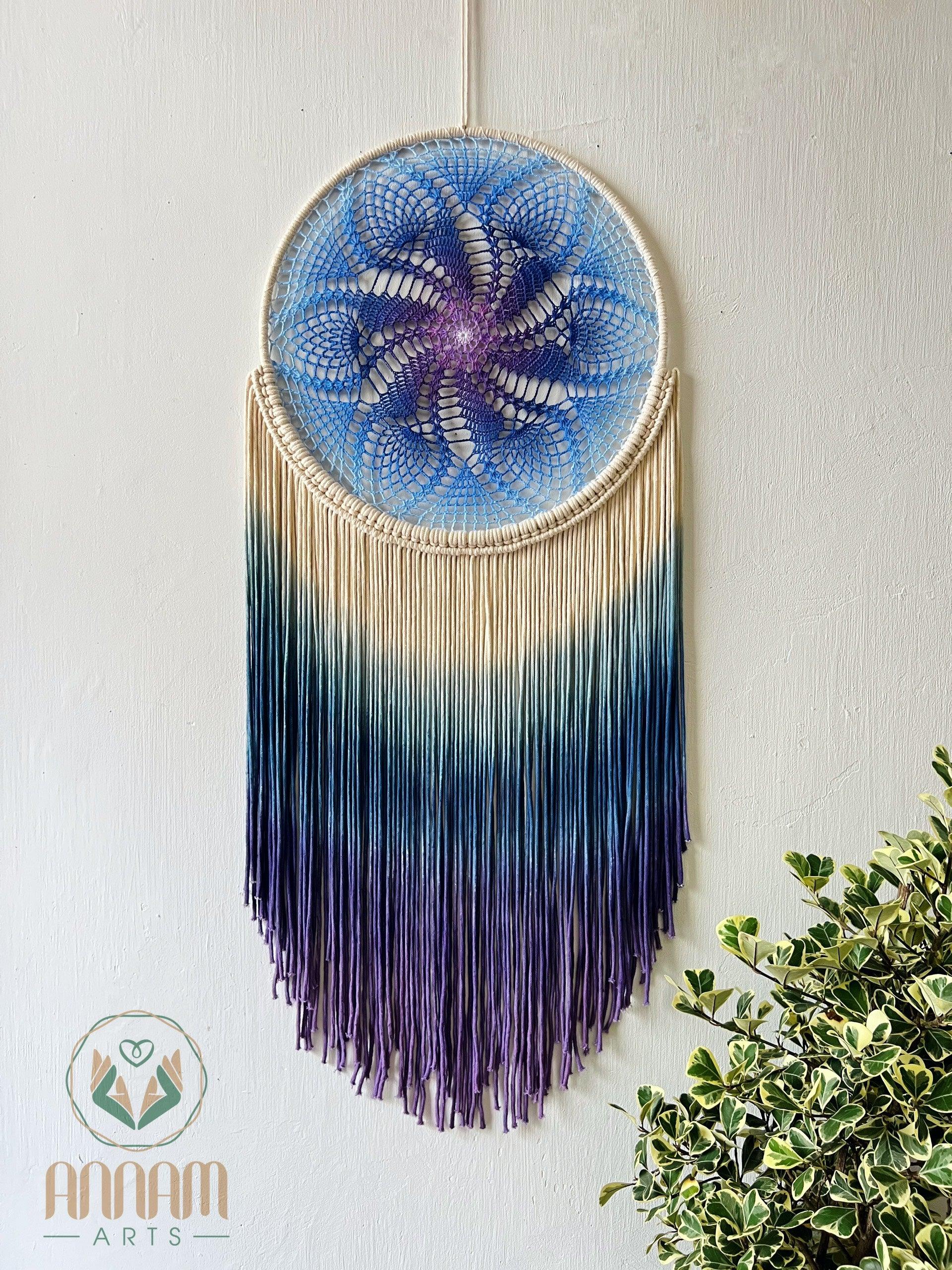 Dreamcatcher dyed green DN01