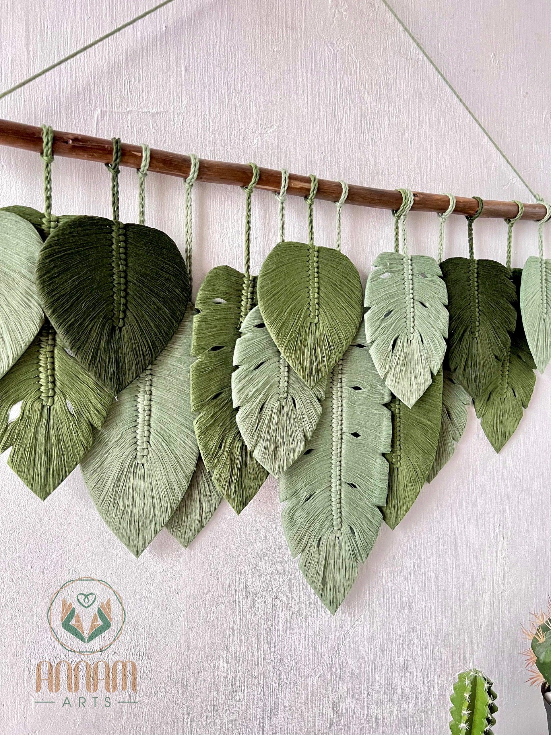 Macrame leaf home decoration Art LM04