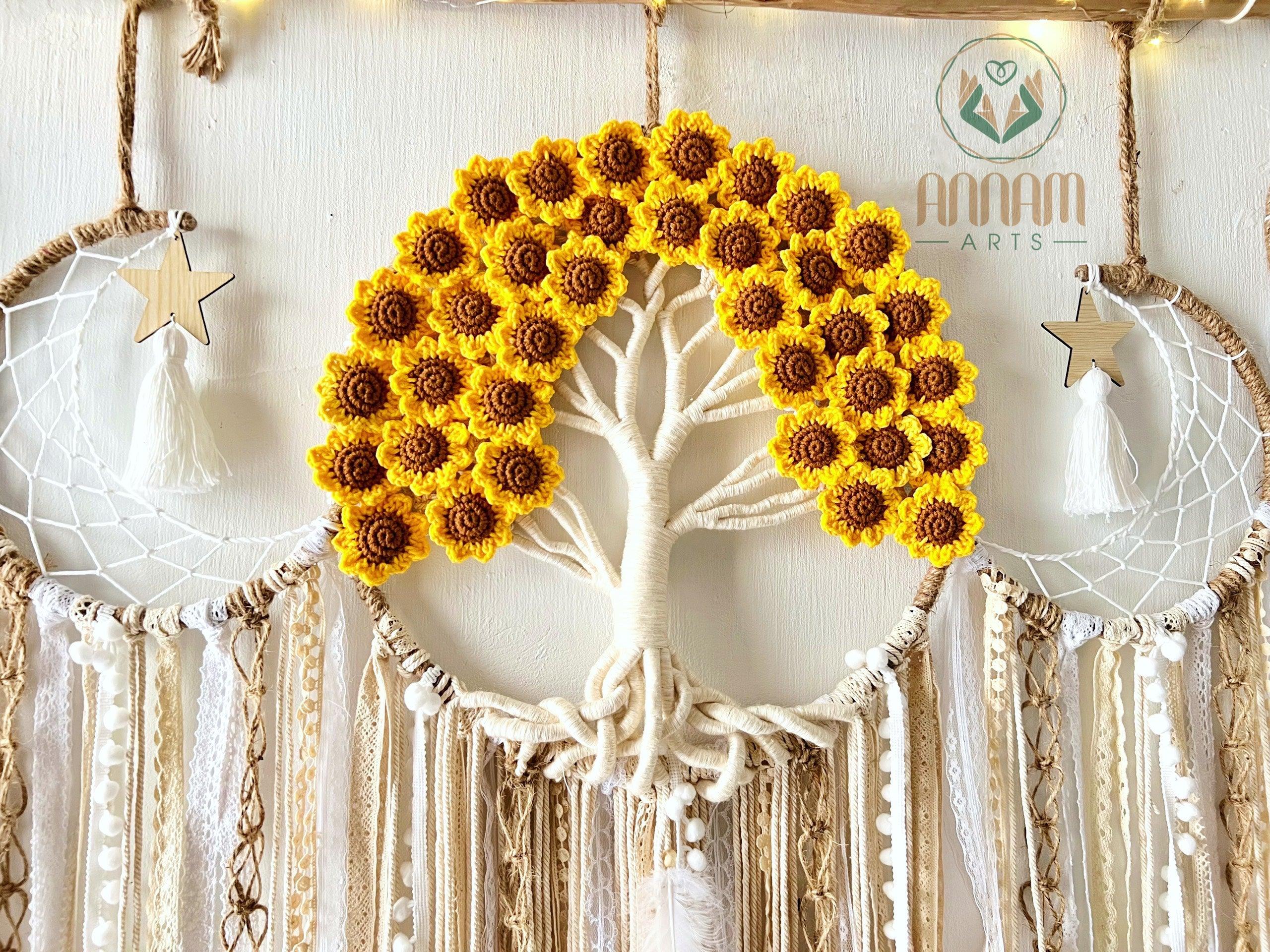 Large sun, moon and star dreamcatcher set SD12