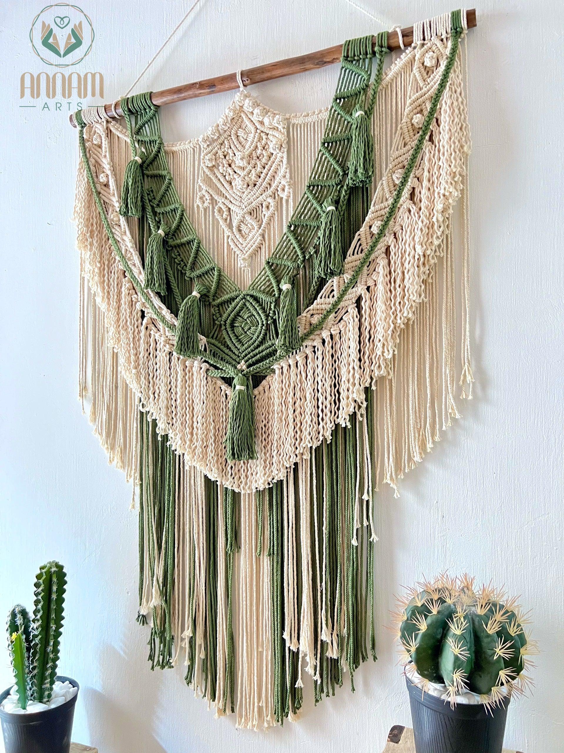 Large macrame green wall hanging MCR02